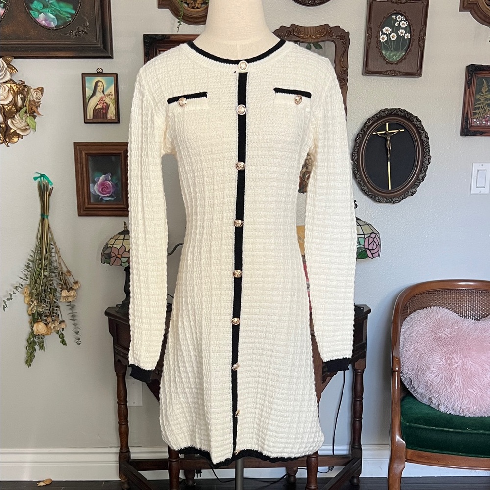 Elegant White and Black Knit Dress
